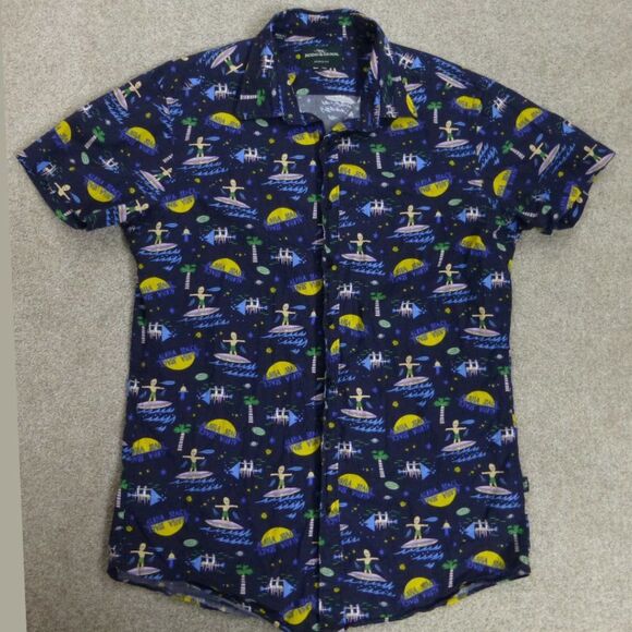 Rodd & Gunn Sports Fit Vacation All Over Graphic Short Sleeve Button-Up Top - Picture 2 of 9